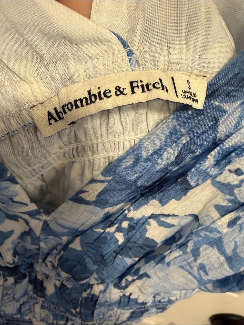Abercrombie & Fitch Crinkle Textured Smocked Waist Maxi floral Dress Size Small
